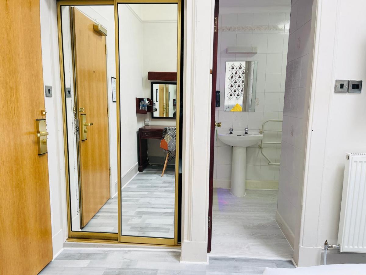 The Lovat Hotel 珀斯 外观 照片